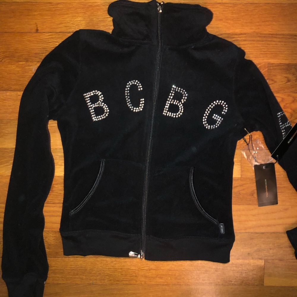 New Vintage Black zip up jacket!
